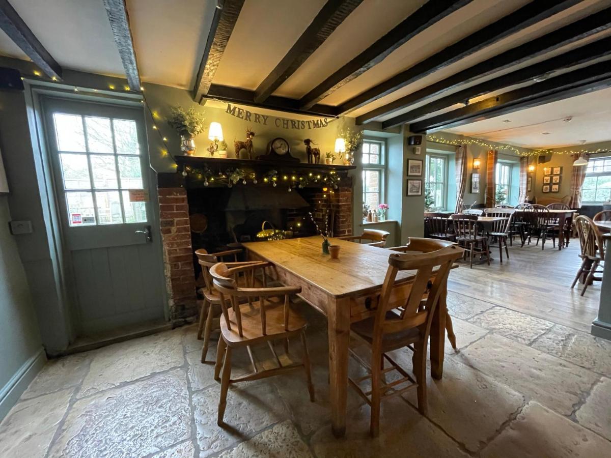 The Windmill Inn Horsham Extérieur photo