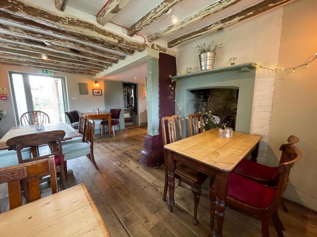 The Windmill Inn Horsham Extérieur photo