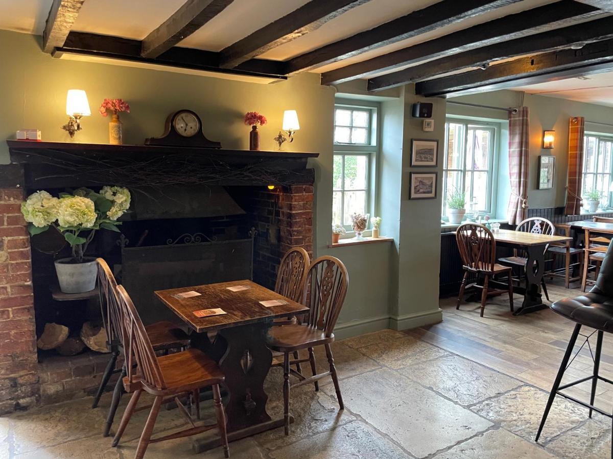 The Windmill Inn Horsham Extérieur photo