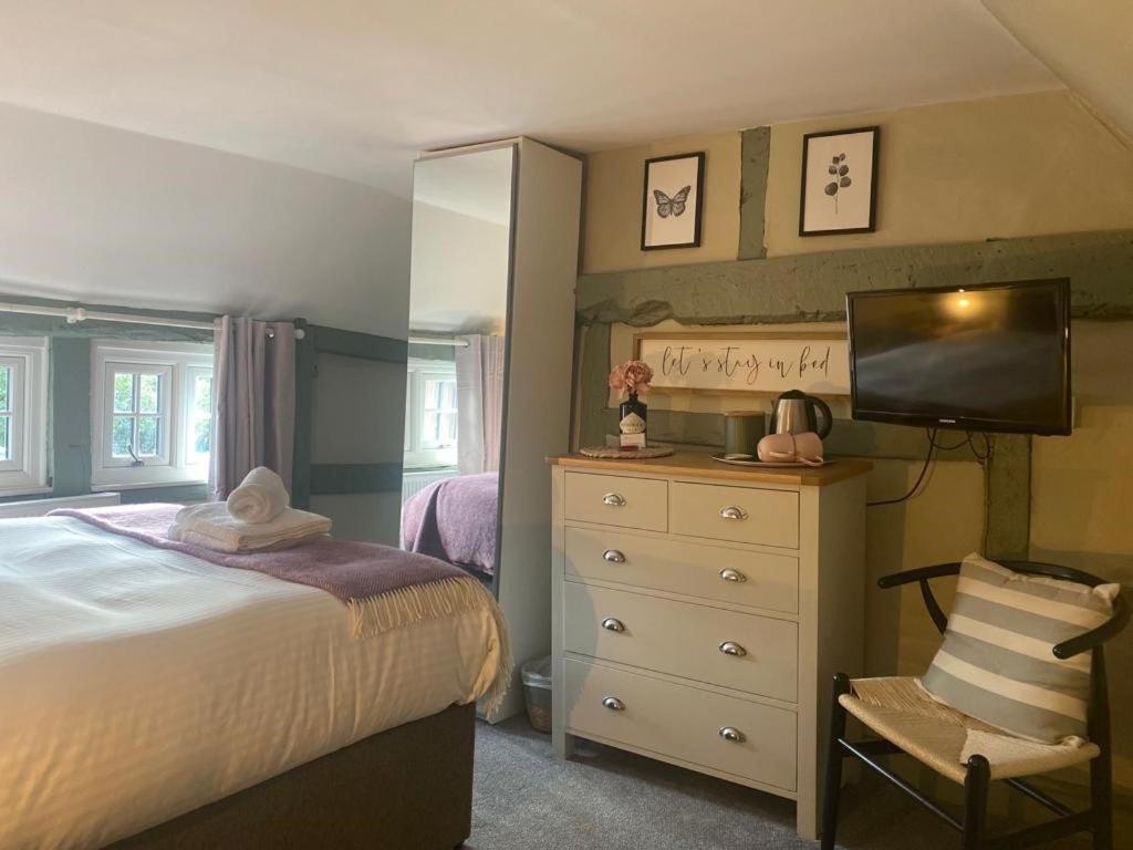 The Windmill Inn Horsham Extérieur photo
