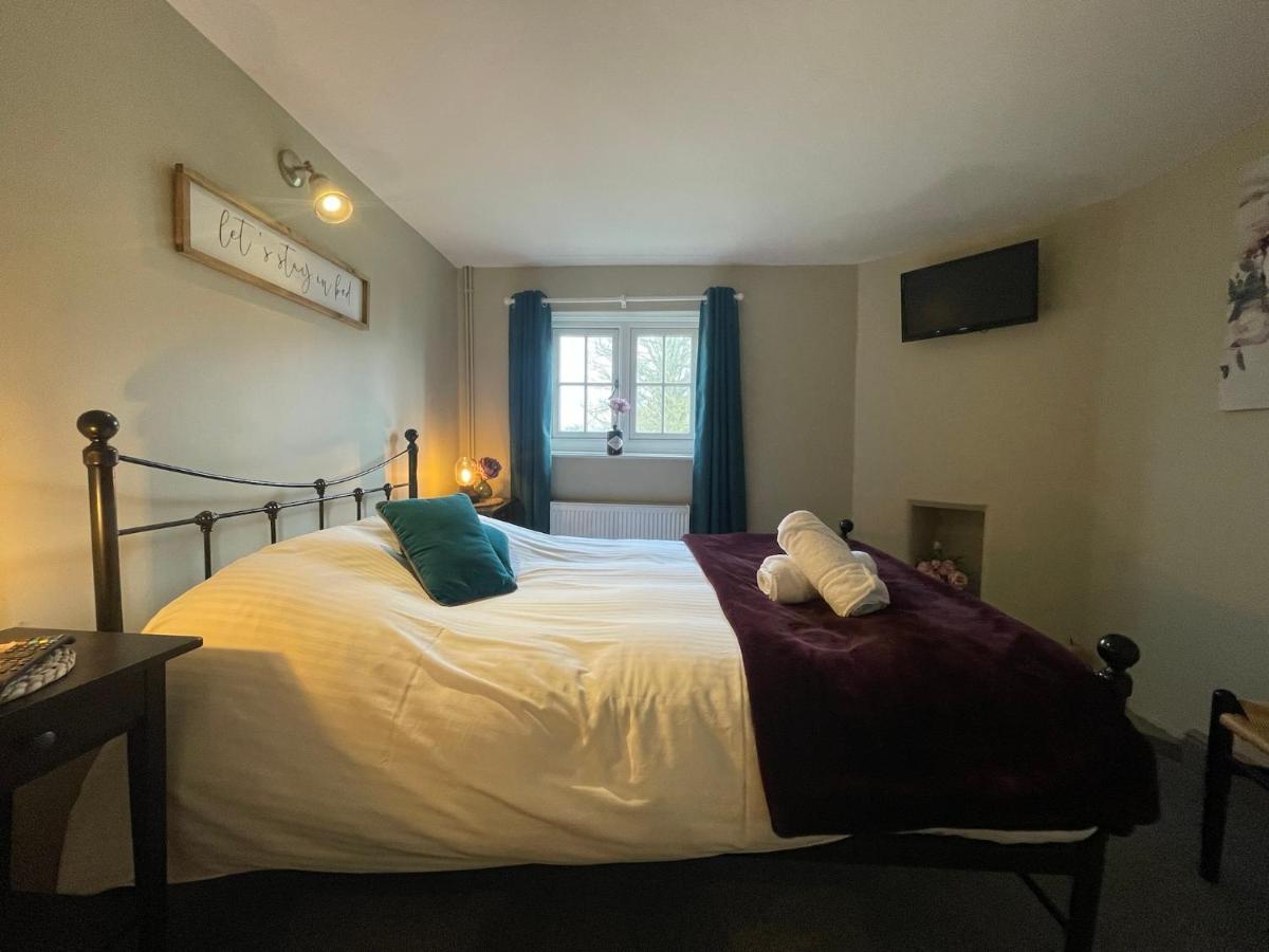 The Windmill Inn Horsham Extérieur photo