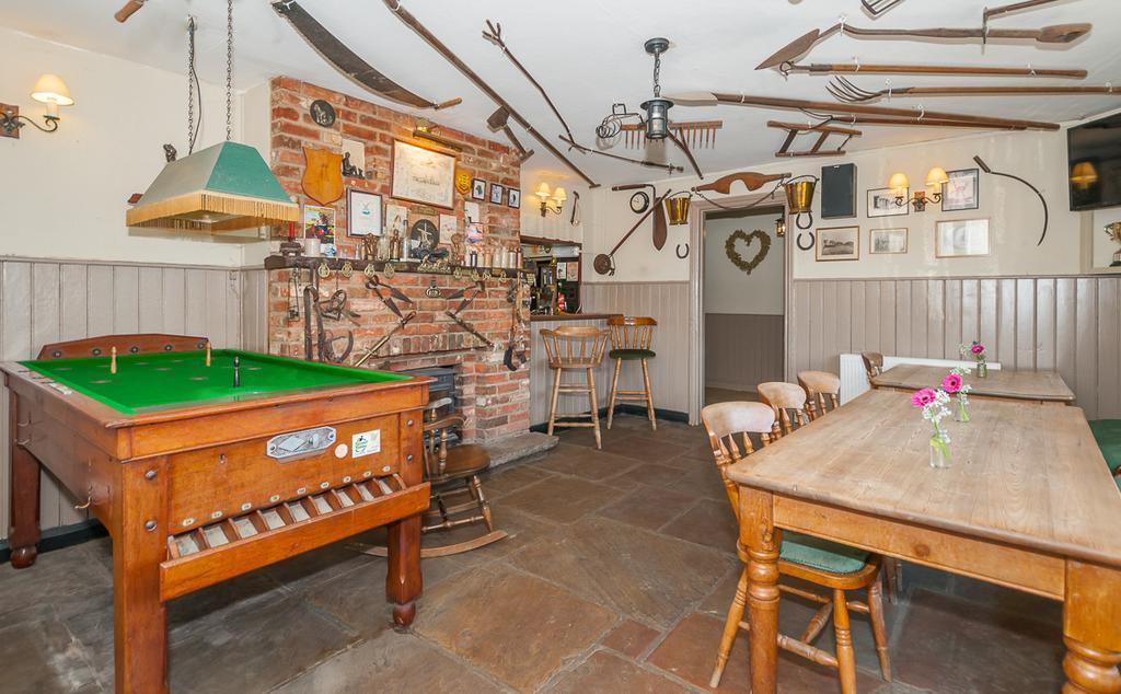 The Windmill Inn Horsham Extérieur photo